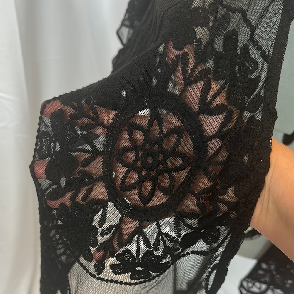 EUC Maurices Black Lace Cover-Up - Picture 5 of 6